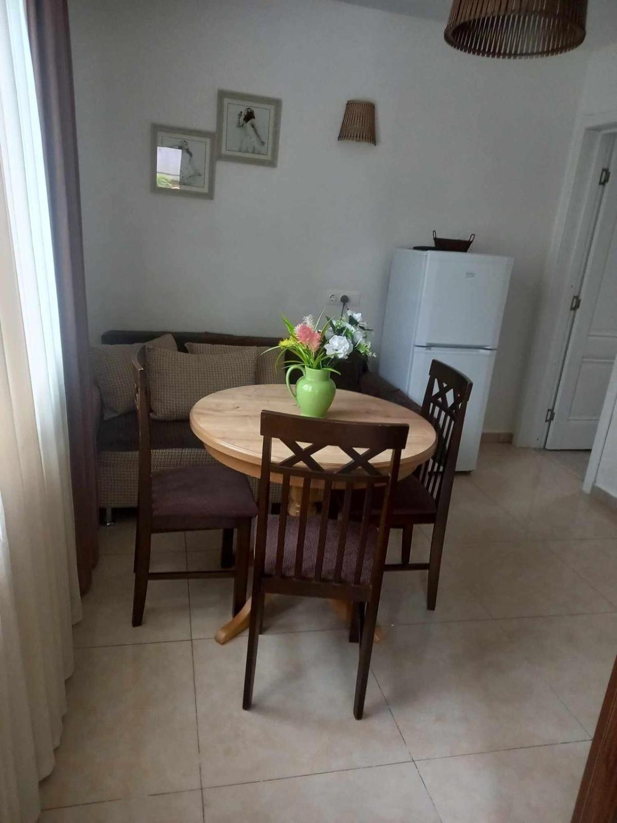 Verona Apartment Dushet'i Esterno foto