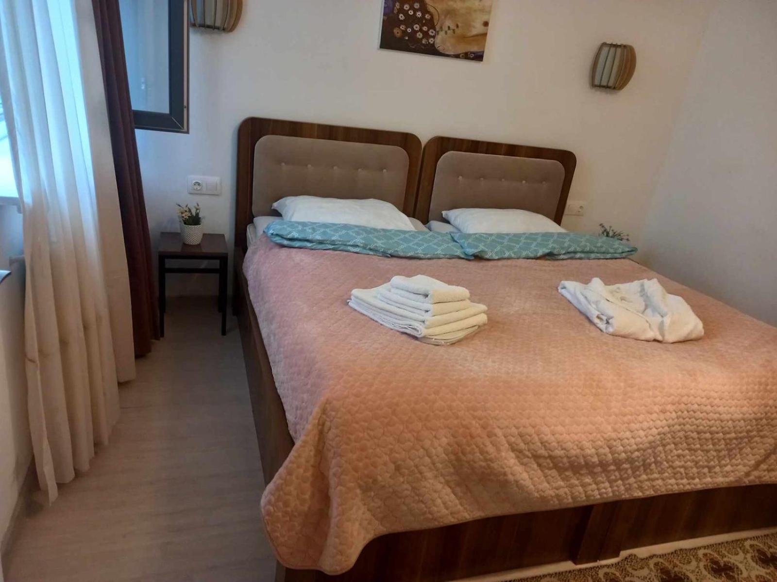 Verona Apartment Dushet'i Esterno foto