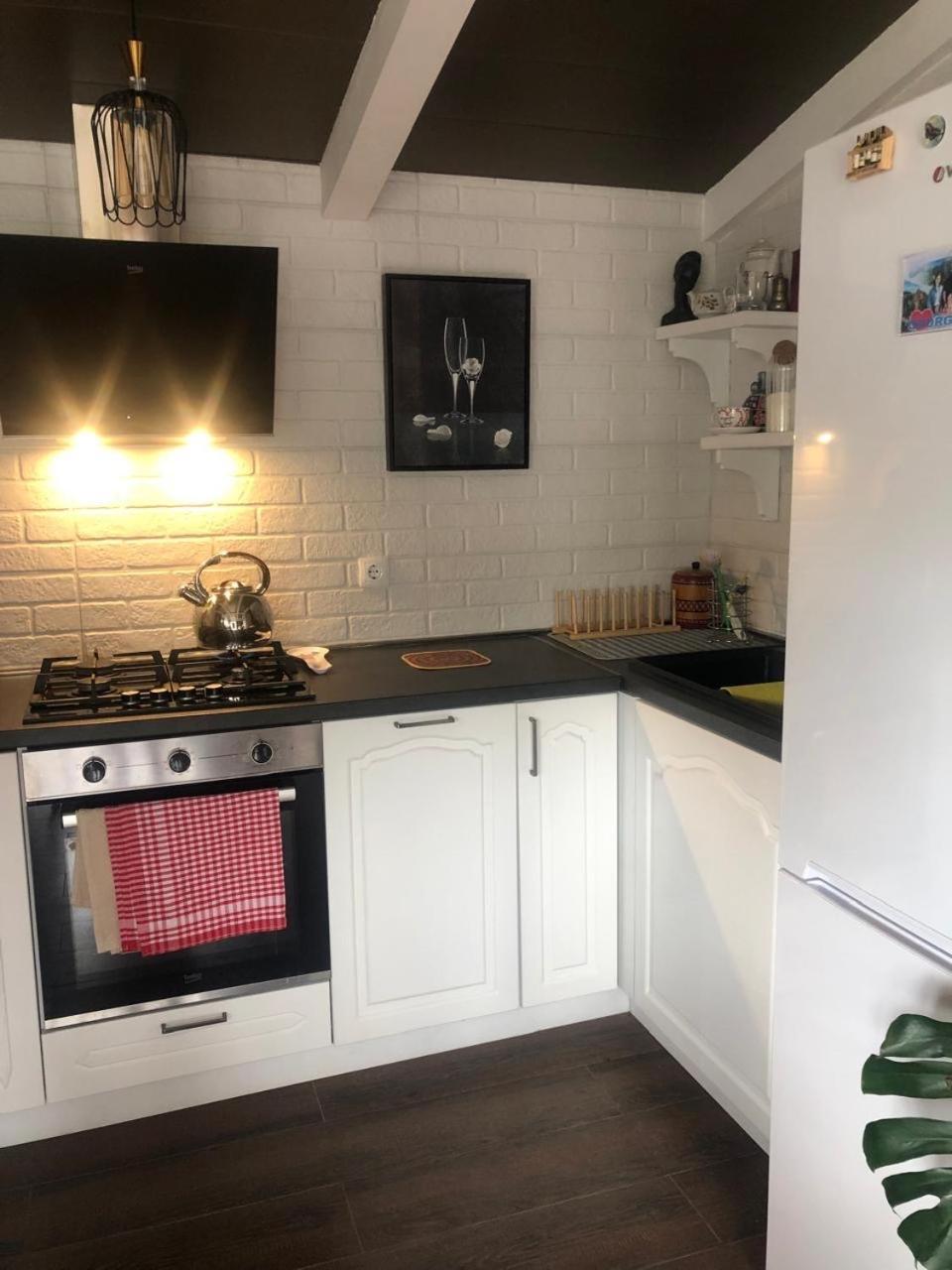 Verona Apartment Dushet'i Esterno foto
