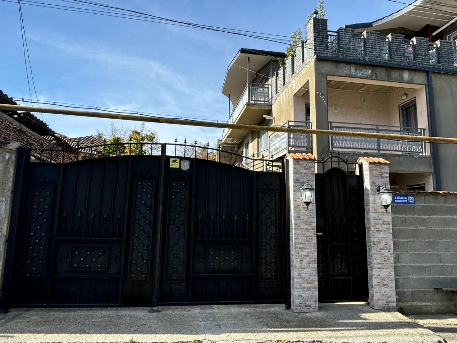 Verona Apartment Dushet'i Esterno foto