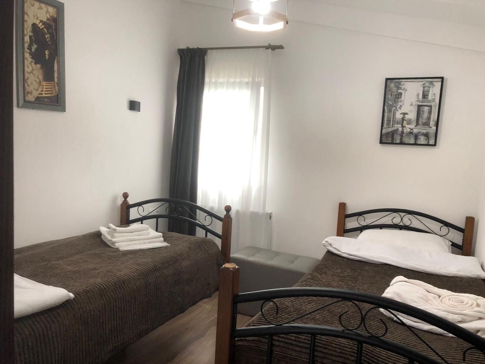 Verona Apartment Dushet'i Esterno foto